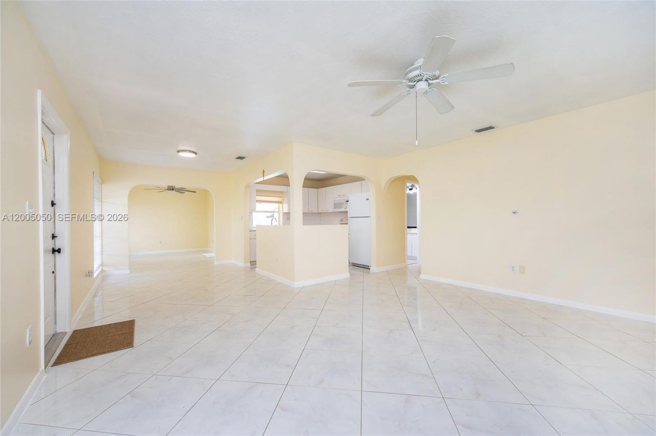 9411 SW 185th Ter, Cutler Bay, FL 33157 Photo