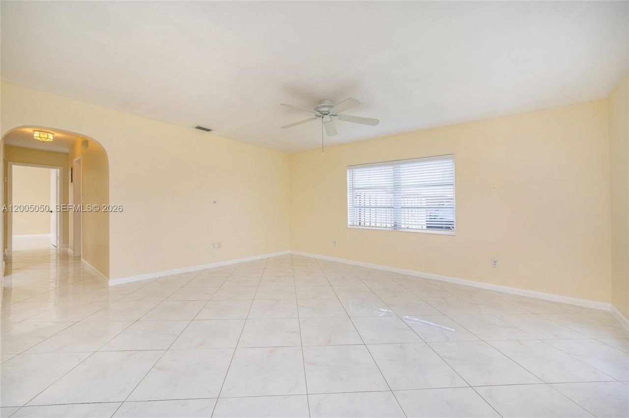 9411 SW 185th Ter, Cutler Bay, FL 33157 Photo