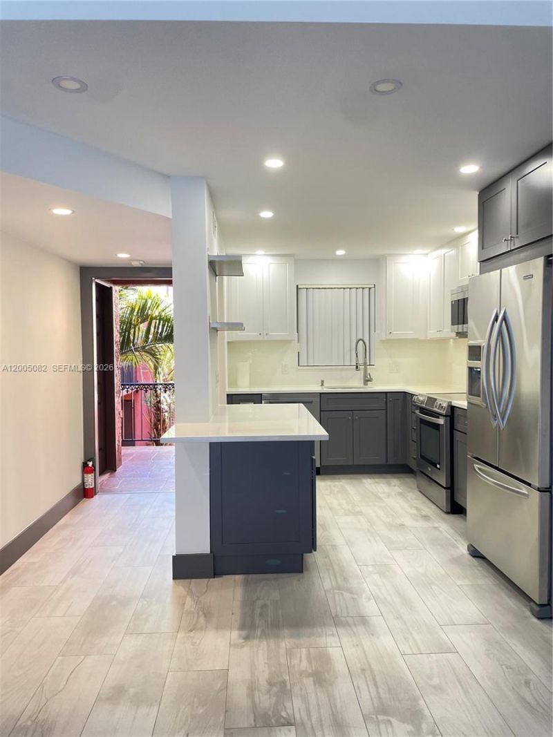 660 Tennis Club Dr, Unit 205, Fort Lauderdale, FL 33311 Photo