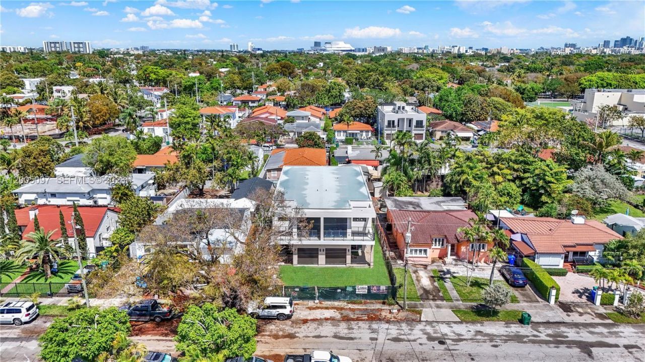 1501 SW 21 St , Miami, FL 33145 Photo