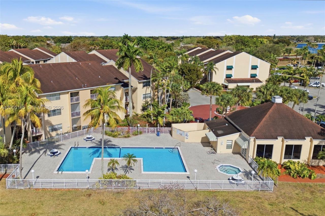 15325 SW 106th Ter , Unit 627, Miami, FL 33196 Photo