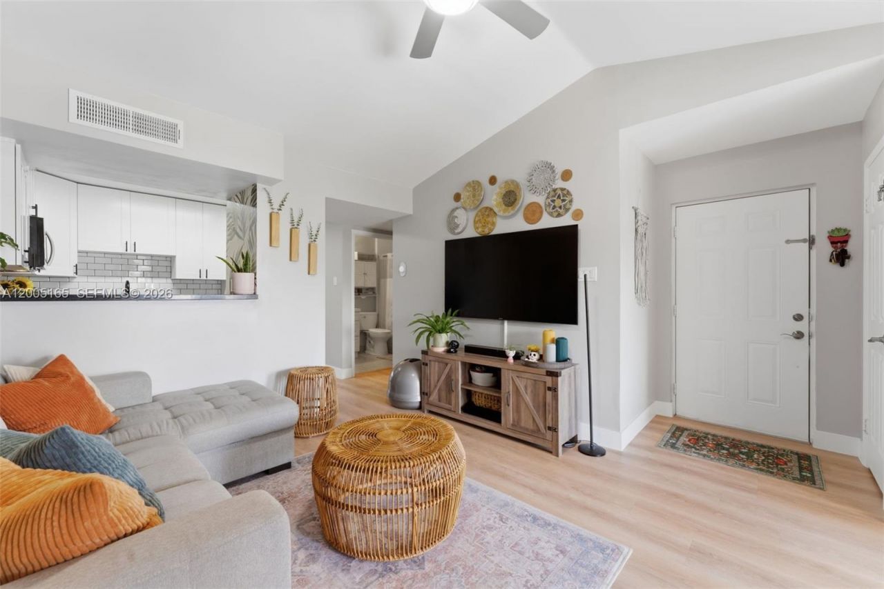 15325 SW 106th Ter , Unit 627, Miami, FL 33196 Photo