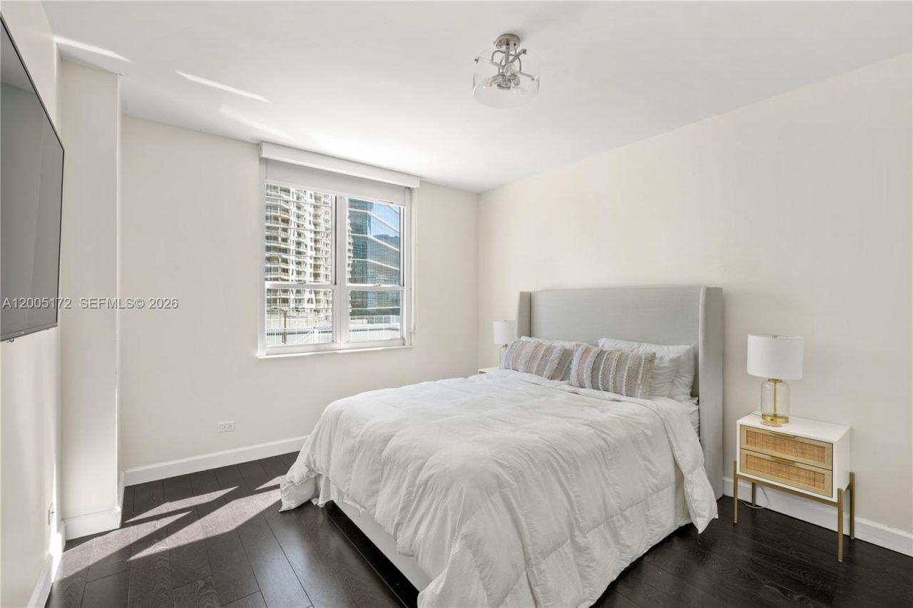 701 Brickell Key Blvd, Unit 710, Miami, FL 33131 Photo
