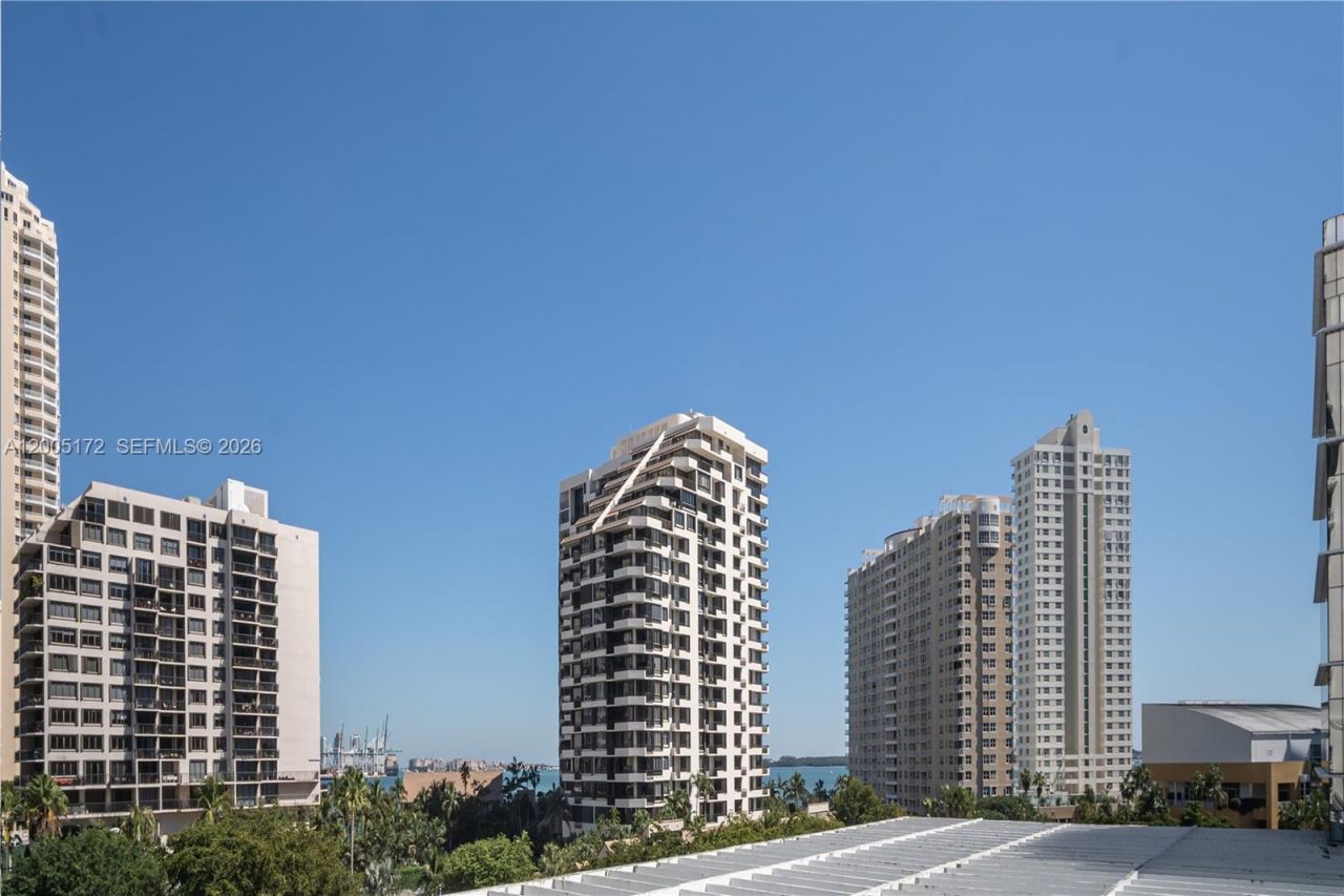 701 Brickell Key Blvd, Unit 710, Miami, FL 33131 Photo