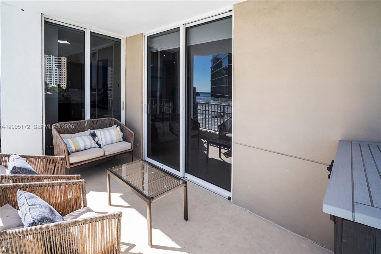 701 Brickell Key Blvd, Unit 710, Miami, FL 33131 Photo