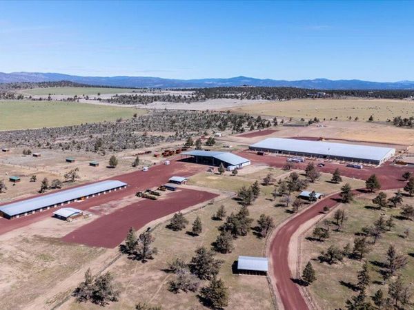 1299 NW McDaniel Road, Powell Butte, OR 97753