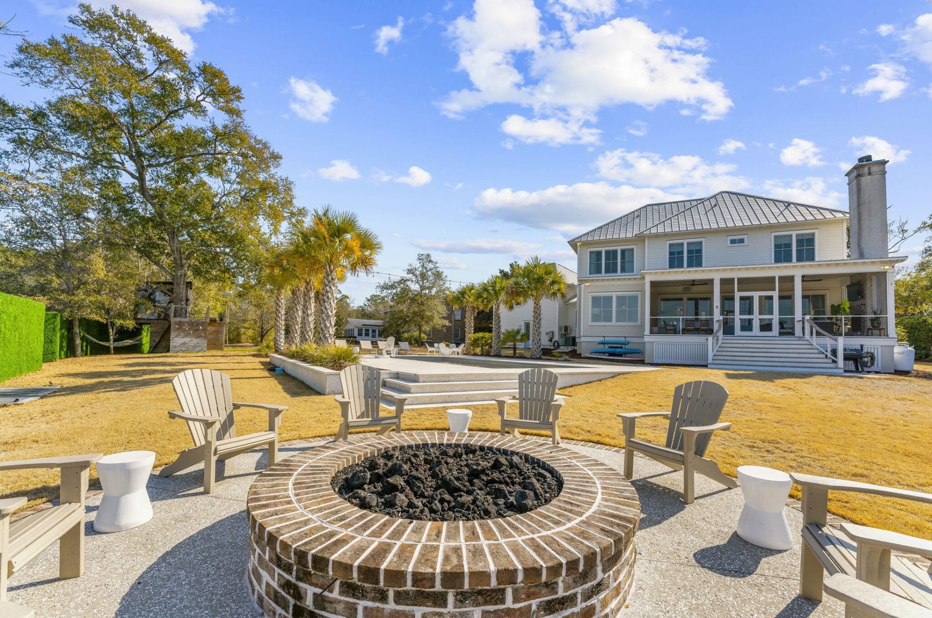 1064 N Shem Drive Photo 32