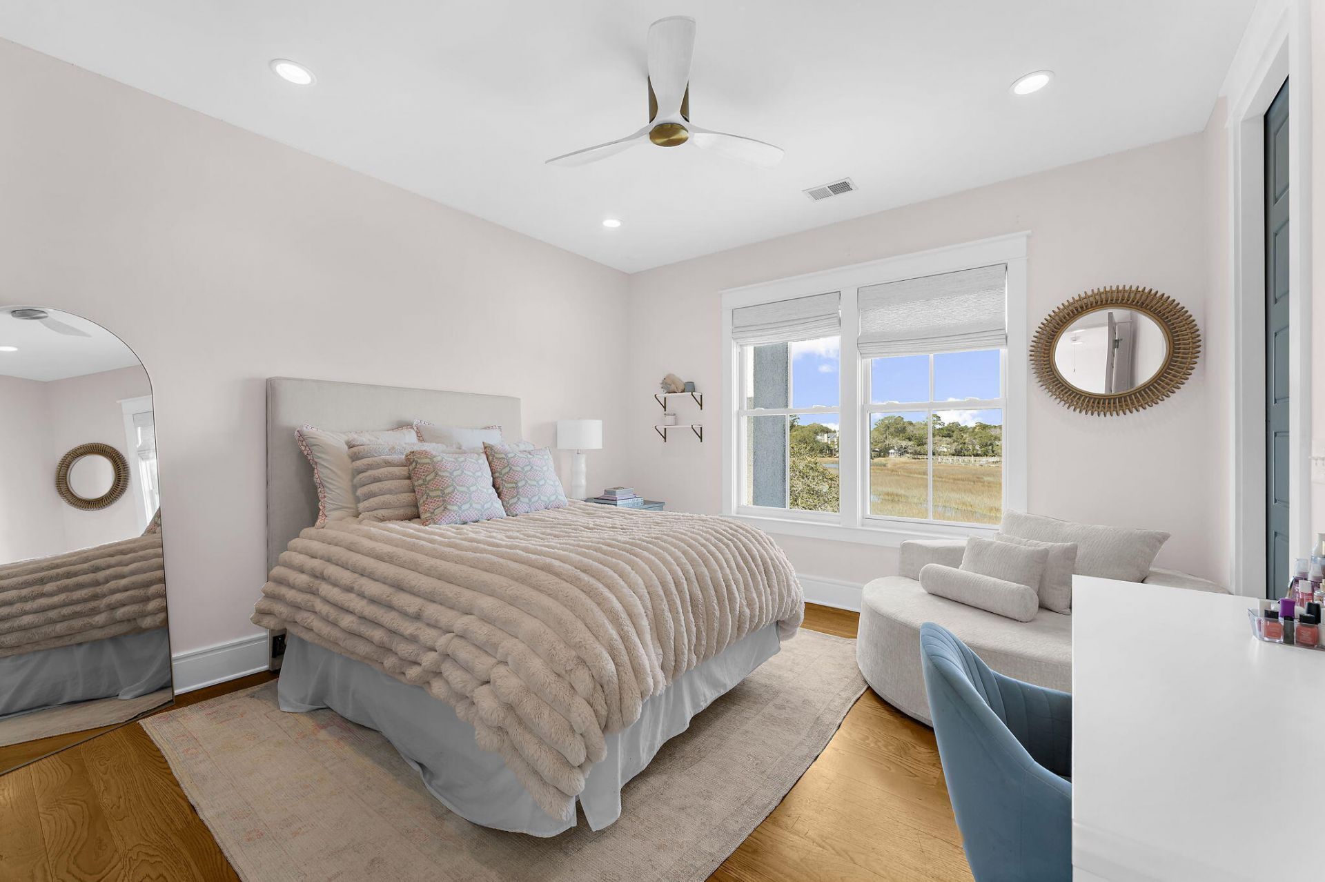 1064 N Shem Drive Photo 50