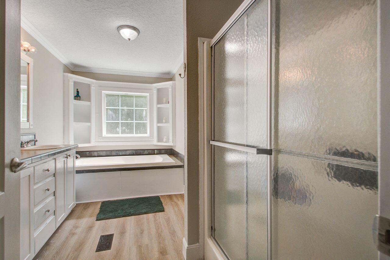 105 Chinners Lane Photo 11