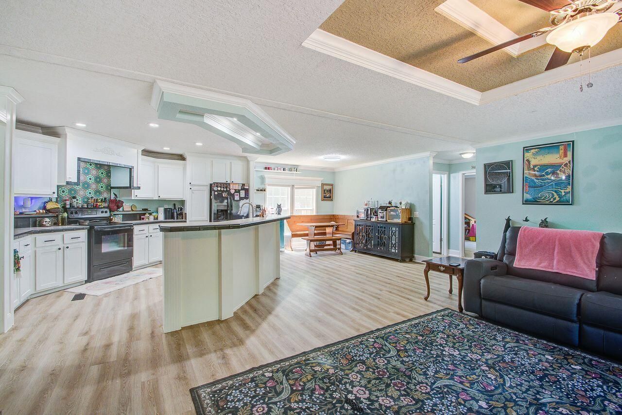 105 Chinners Lane Photo 7