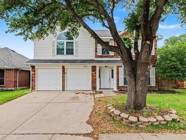 8708 Pedernales Trail, Fort Worth, TX 76118