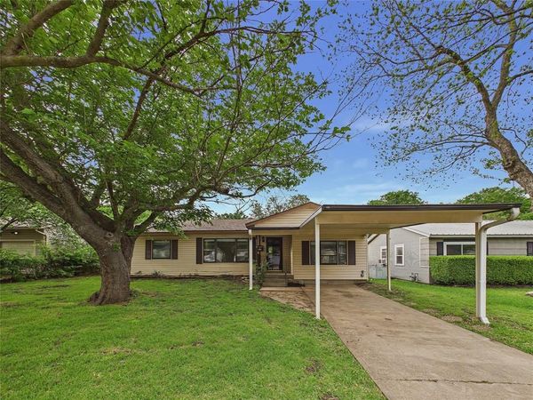 2310 Ridgewood Street , Irving, TX 75062