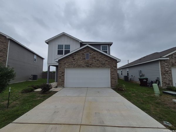 5924 Pearl Meadow, Converse, TX 78109