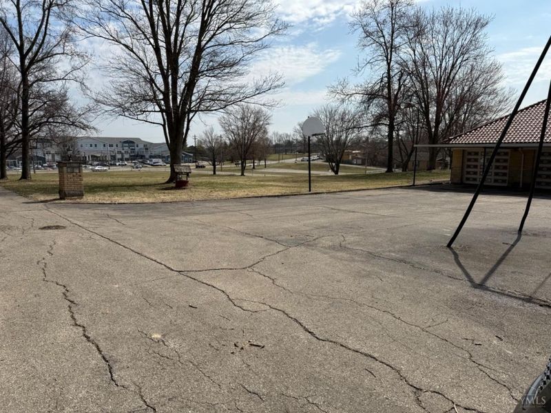 4911 North Bend Road, Green Township, OH 45211 Photo 24