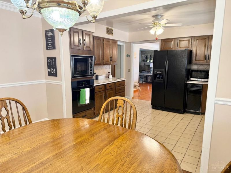 4911 North Bend Road, Green Township, OH 45211 Photo 5