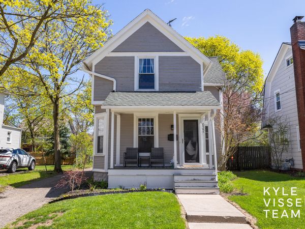 622 Gladstone Drive SE, East Grand Rapids, MI 49506