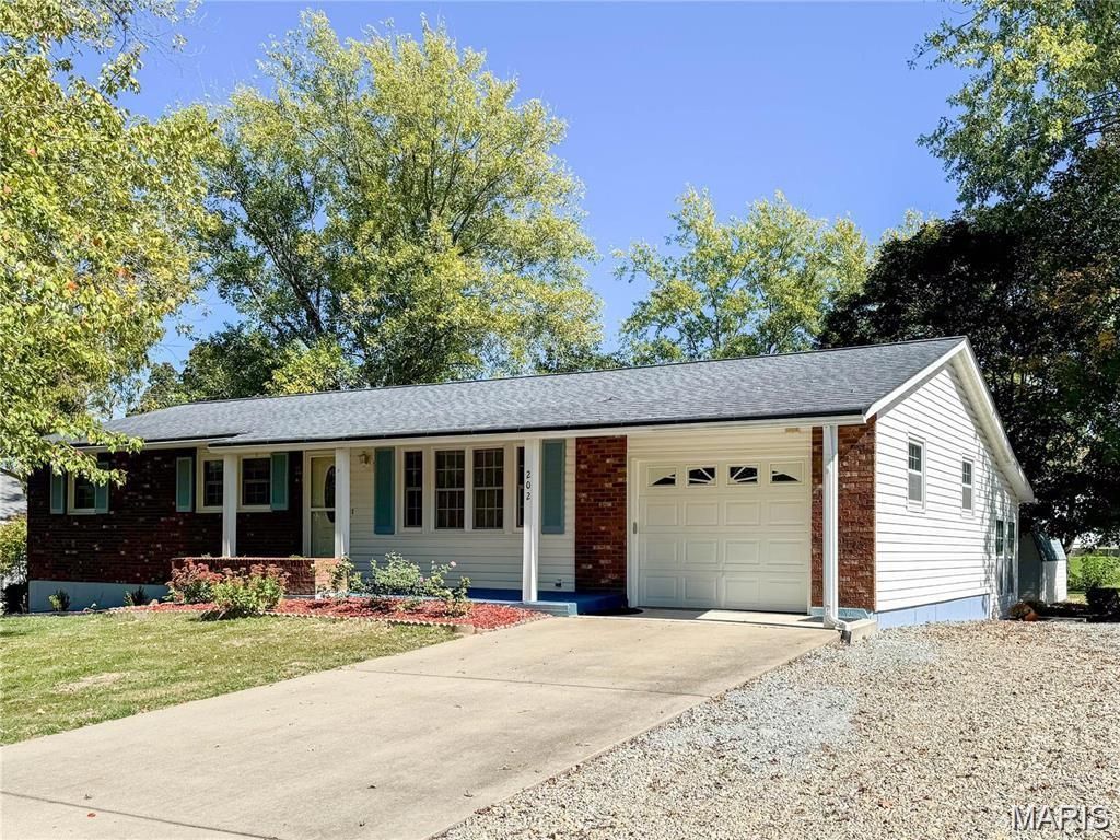 202 S Trailwood Street, Desloge, MO 63601 Main Photo