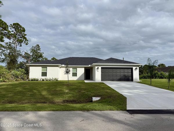 581 Toynbee Road SW , Palm Bay, FL 32908