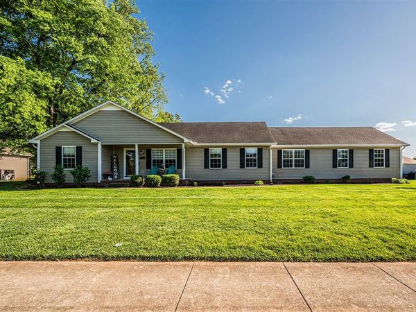 253 Red Maple Street , Bowling Green, KY 42104