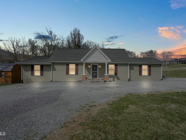 2426 Old Lewis Road, Johnson City, TN 37601