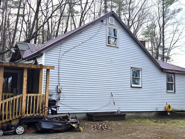 46 Fourth Street , Mexico, ME 04257