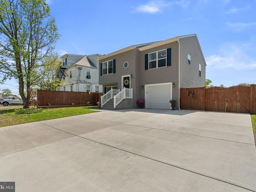 465 Carvel Beach Rd, Carvel Beach, MD 21226 Main Photo