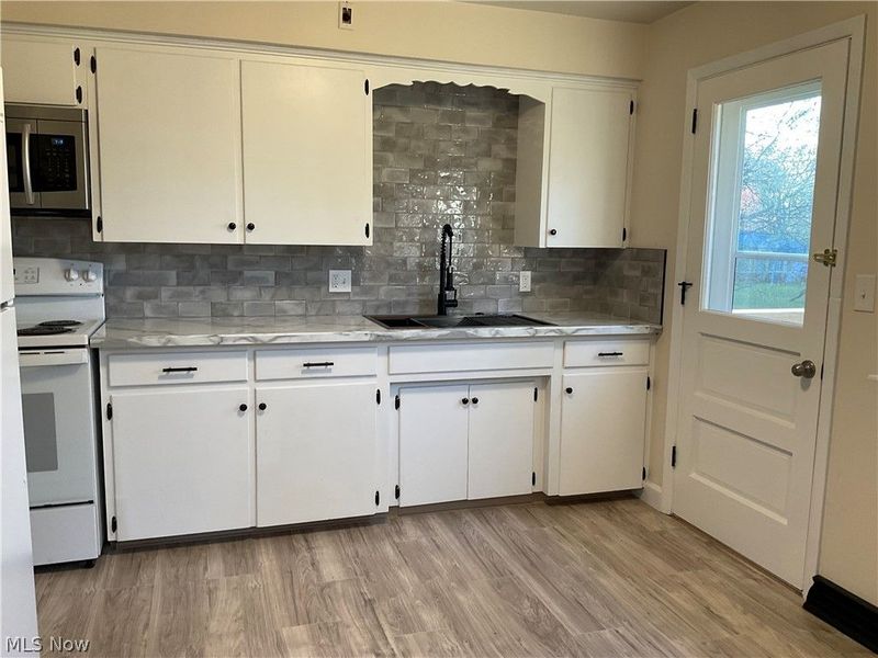 1828 Basil Avenue, Youngstown, OH 44514 Photo 9