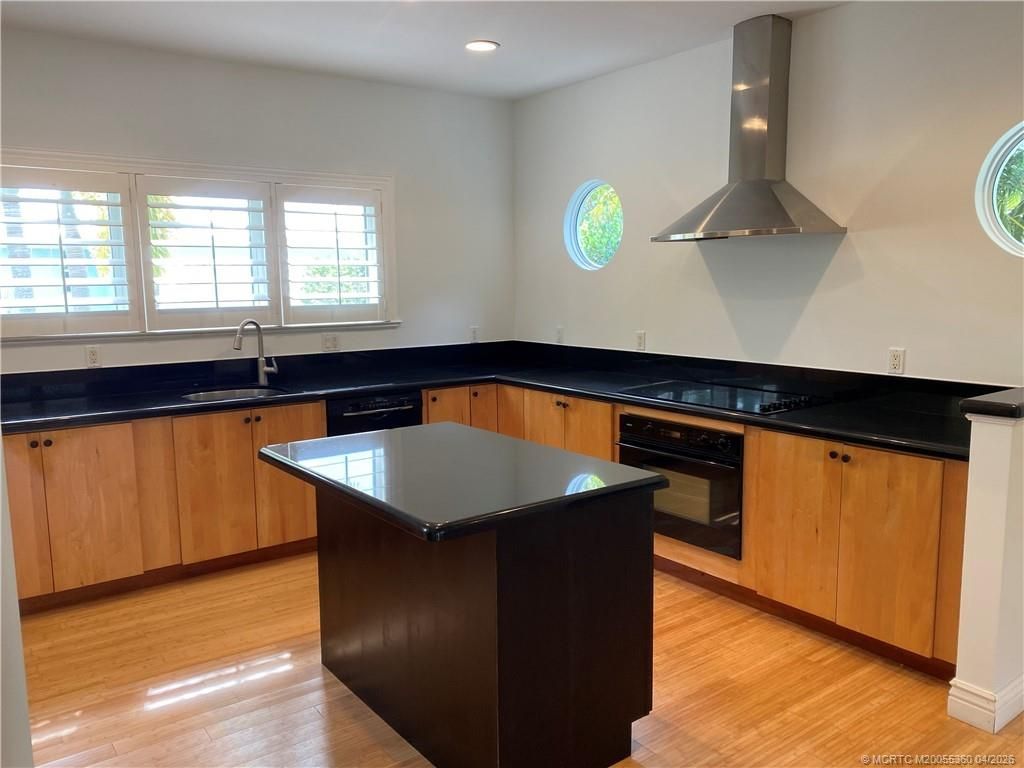 625 SW Salerno Road, Stuart, FL 34997 Photo