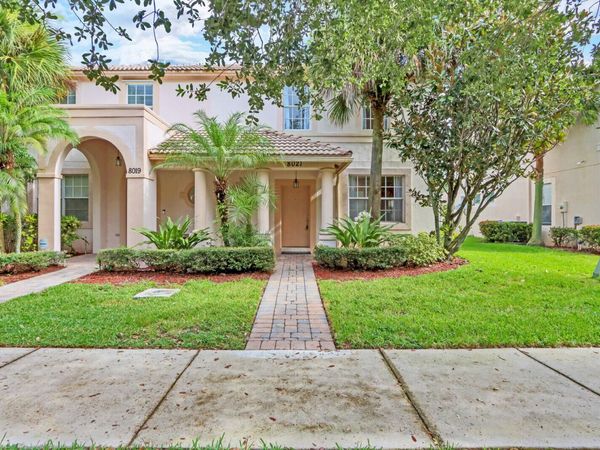8021 Murano Circle, Palm Beach Gardens, FL 33418