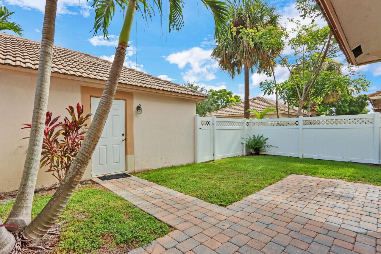 8021 Murano Circle, Palm Beach Gardens, FL 33418 Photo