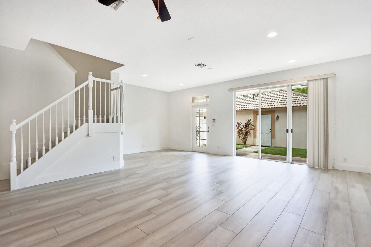 8021 Murano Circle, Palm Beach Gardens, FL 33418 Photo