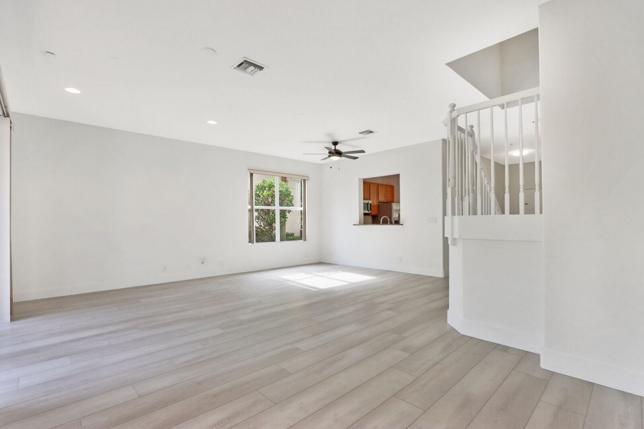 8021 Murano Circle, Palm Beach Gardens, FL 33418 Photo