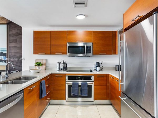 3250 NE 1st Ave , Unit 913, Miami, FL 33137