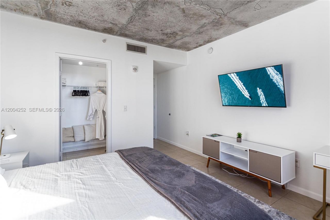 3250 NE 1st Ave , Unit 913, Miami, FL 33137 Photo