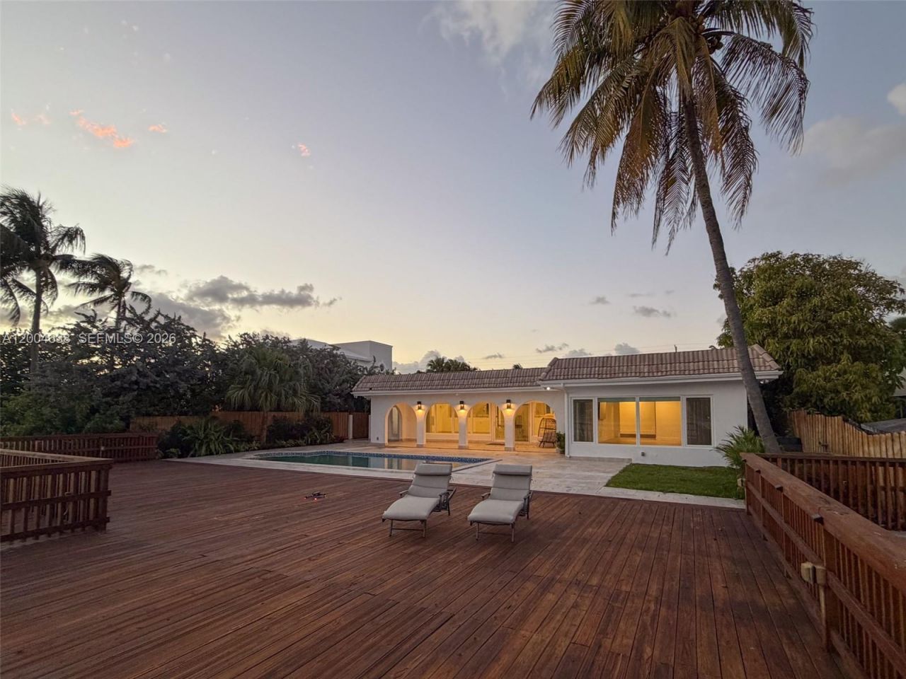 1690 Daytonia Rd , Miami Beach, FL 33141 Photo