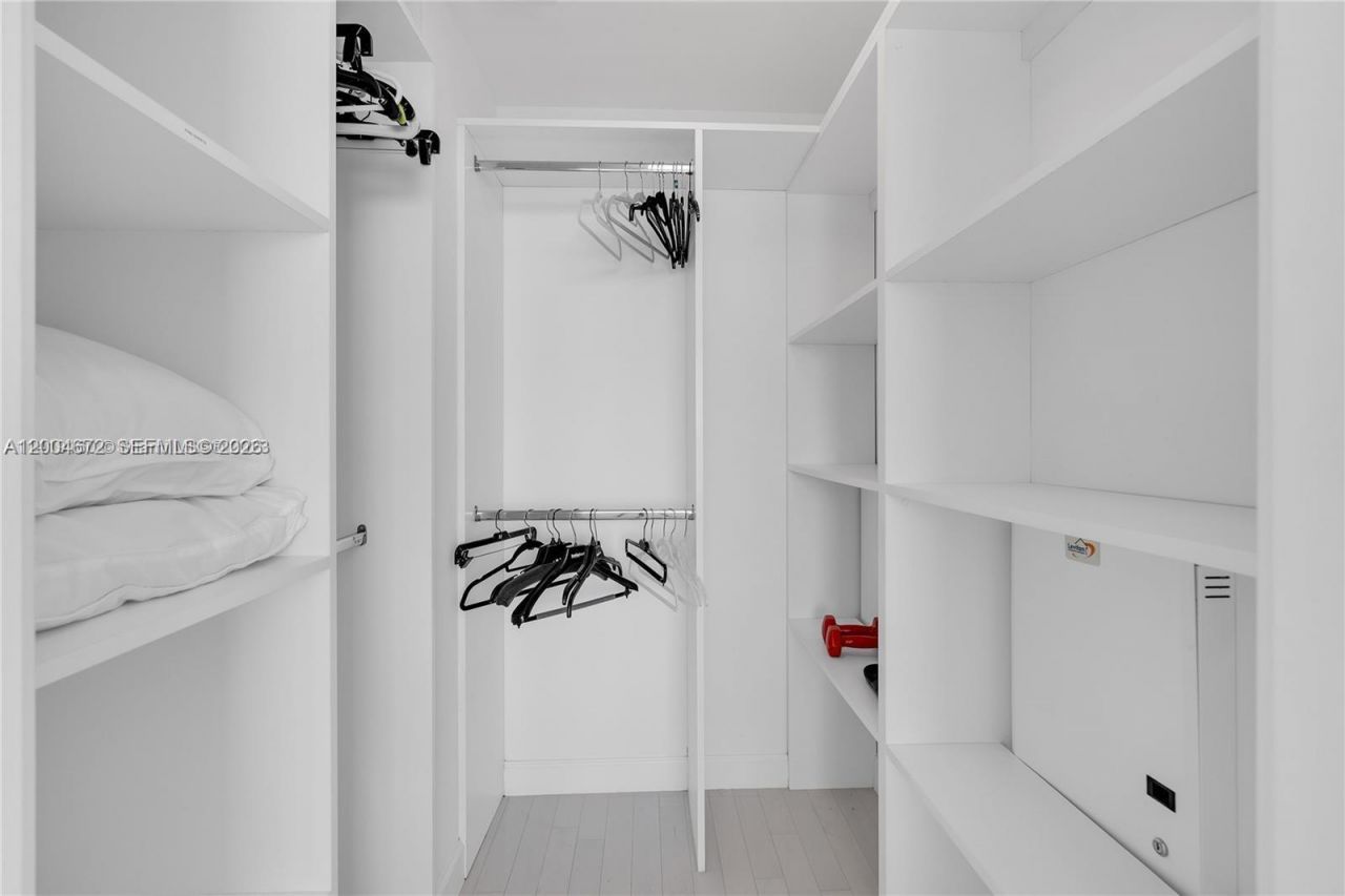 6799 Collins Ave , Unit 1602, Miami Beach, FL 33141 Photo