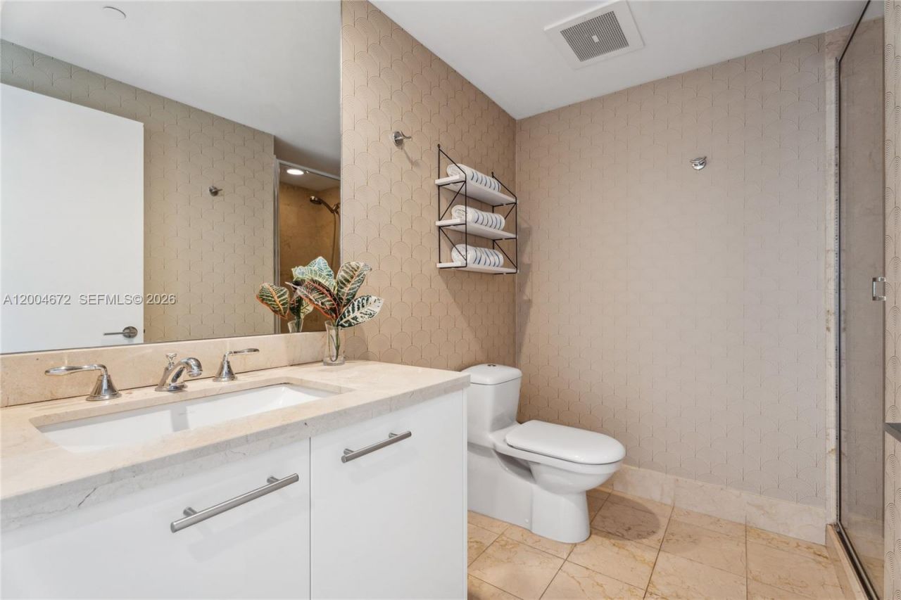 6799 Collins Ave , Unit 1602, Miami Beach, FL 33141 Photo