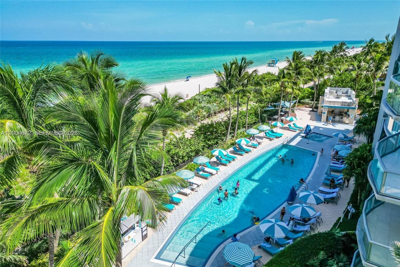 6799 Collins Ave , Unit 1602, Miami Beach, FL 33141 Photo
