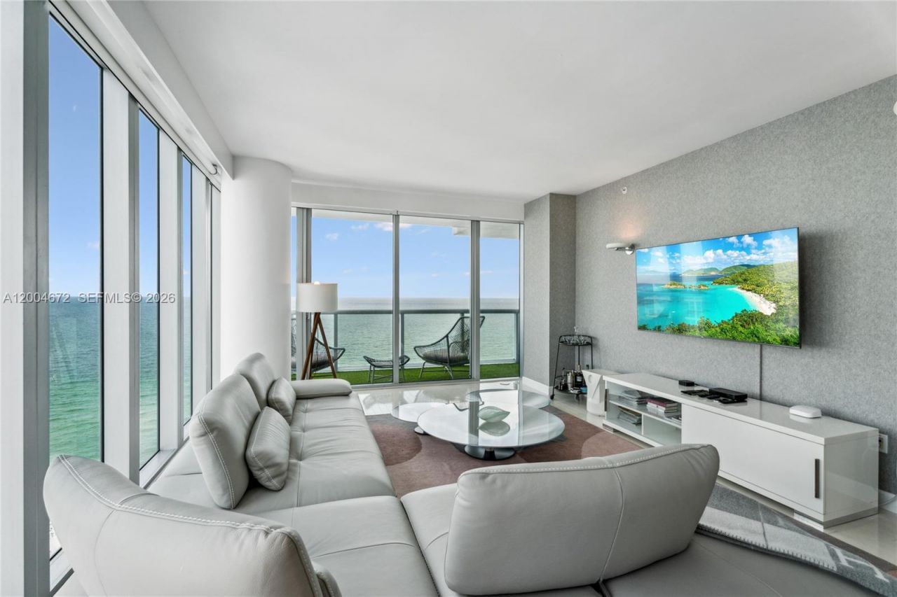 6799 Collins Ave , Unit 1602, Miami Beach, FL 33141 Photo