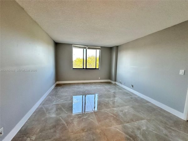 901 Hillcrest Dr , Unit 315, Hollywood, FL 33021
