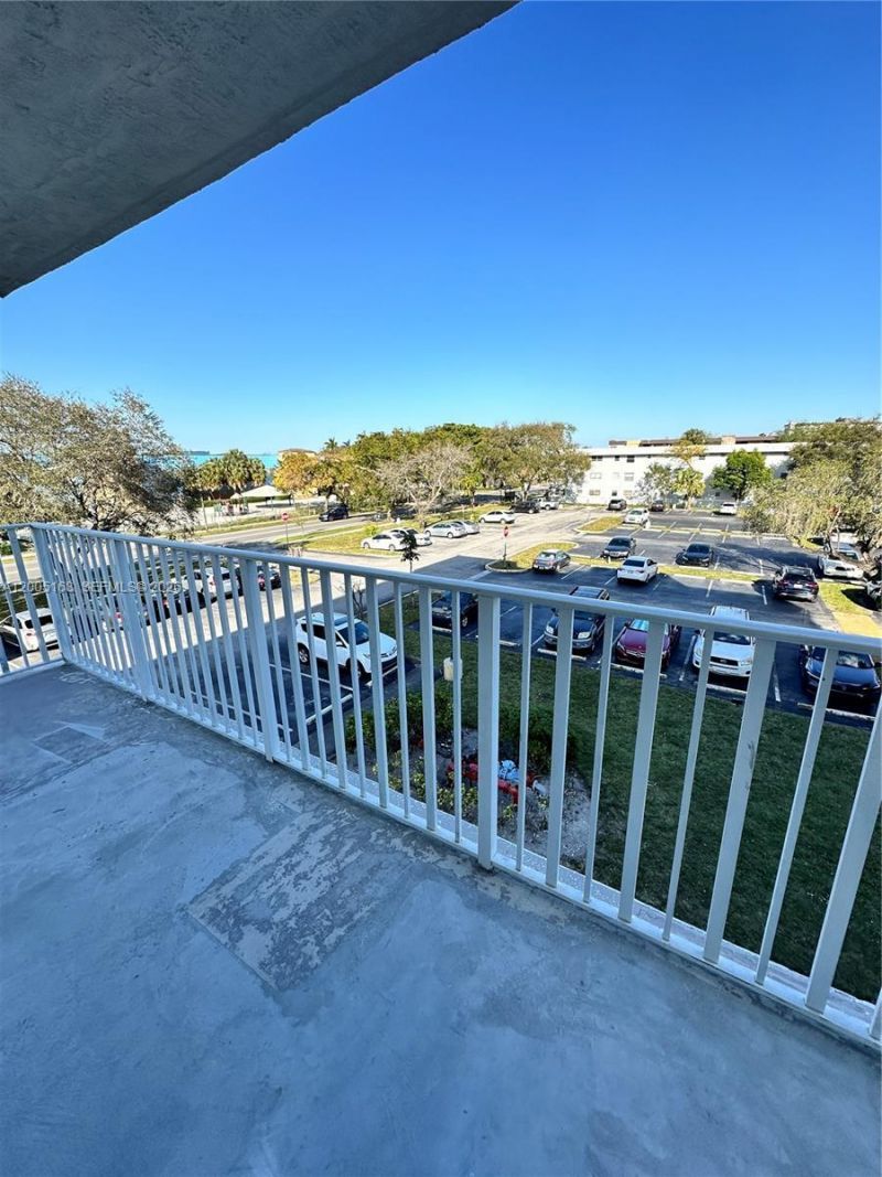 901 Hillcrest Dr , Unit 315, Hollywood, FL 33021 Photo