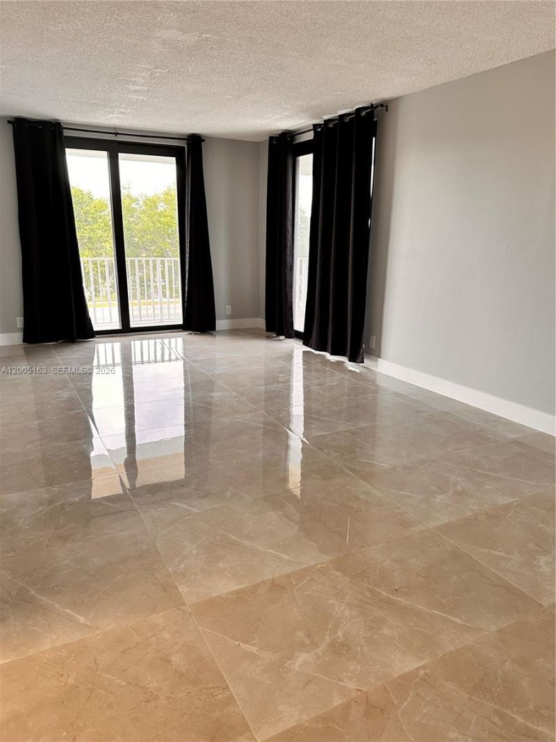 901 Hillcrest Dr , Unit 315, Hollywood, FL 33021 Photo
