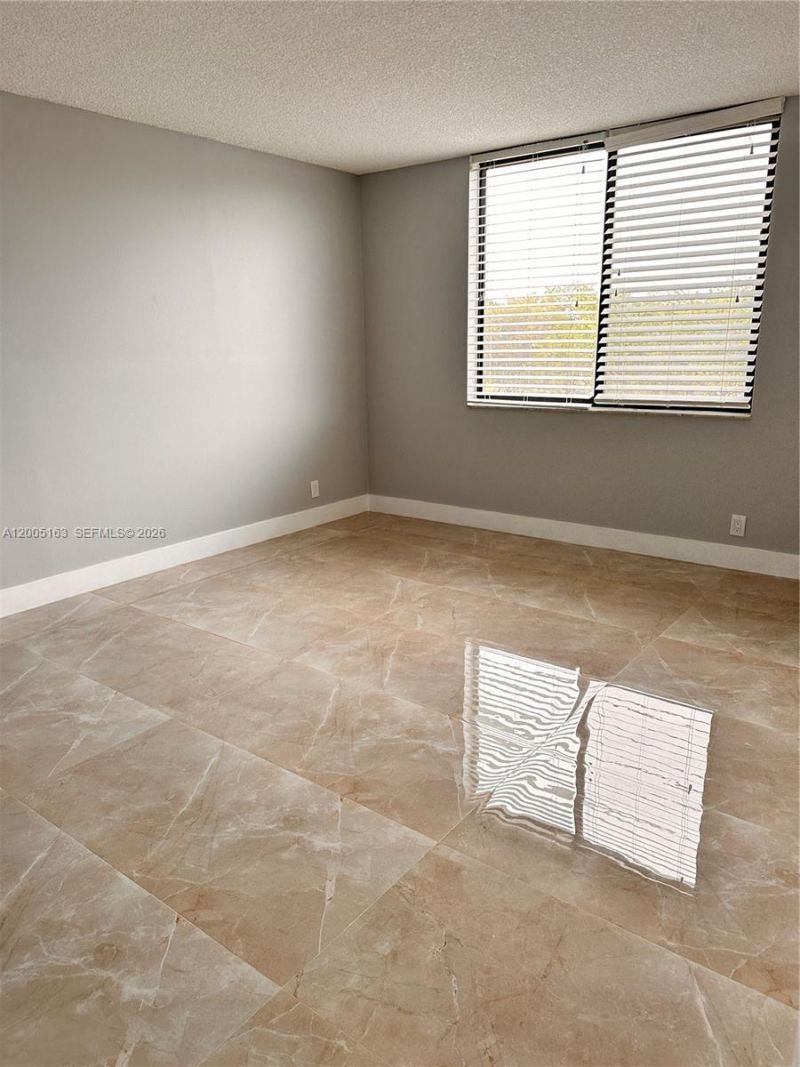 901 Hillcrest Dr , Unit 315, Hollywood, FL 33021 Photo