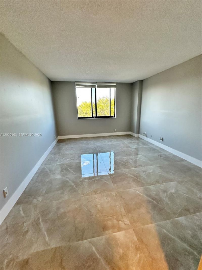 901 Hillcrest Dr , Unit 315, Hollywood, FL 33021 Photo