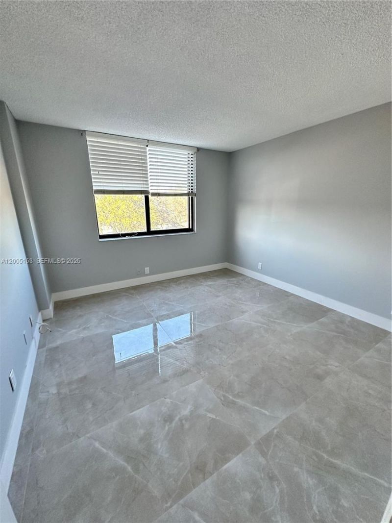 901 Hillcrest Dr , Unit 315, Hollywood, FL 33021 Photo