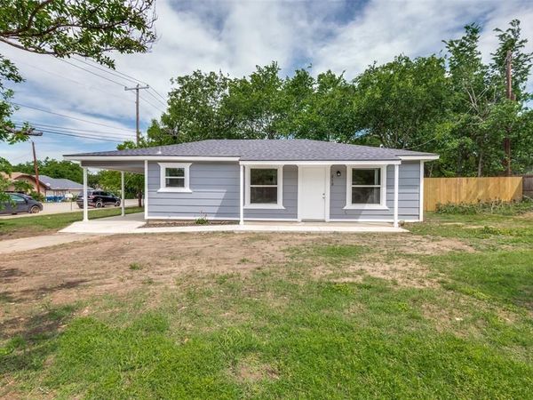 210 W Shelton Street, Alvarado, TX 76009