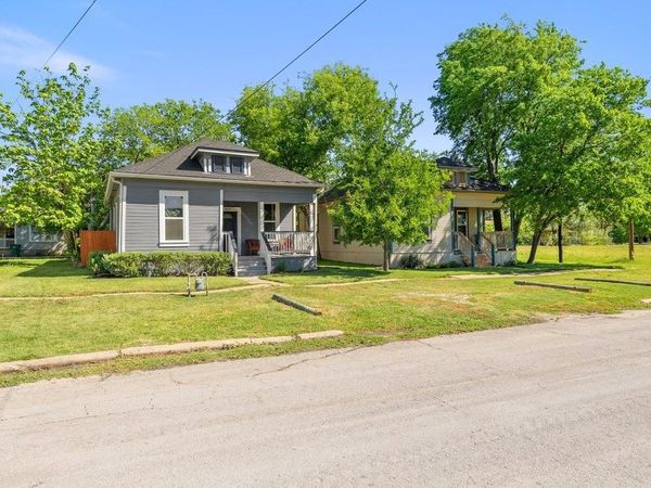 314 and 312 W 3rd ST, Taylor, TX 76574