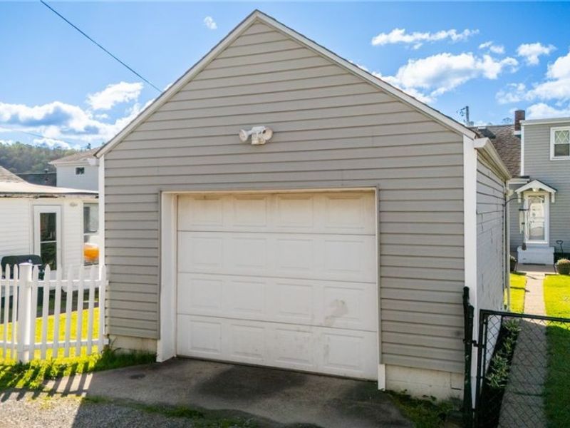 4055 Highland Avenue, Shadyside, OH 43947 Photo 18