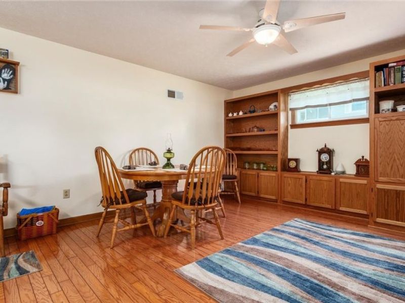 3020 Broadvue Circle, Zanesville, OH 43701 Photo 10