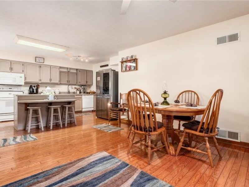 3020 Broadvue Circle, Zanesville, OH 43701 Photo 11